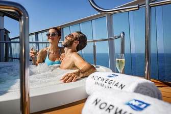 NCL, Hot Tubs, Credit - Jim Hughes Photography.jpeg